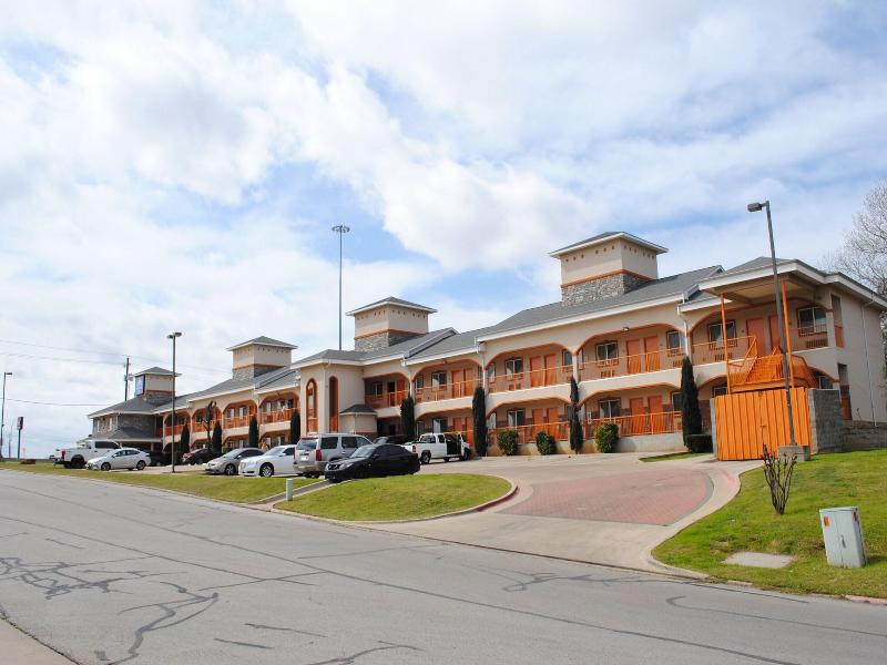 Americas Best Value Inn Bedford image