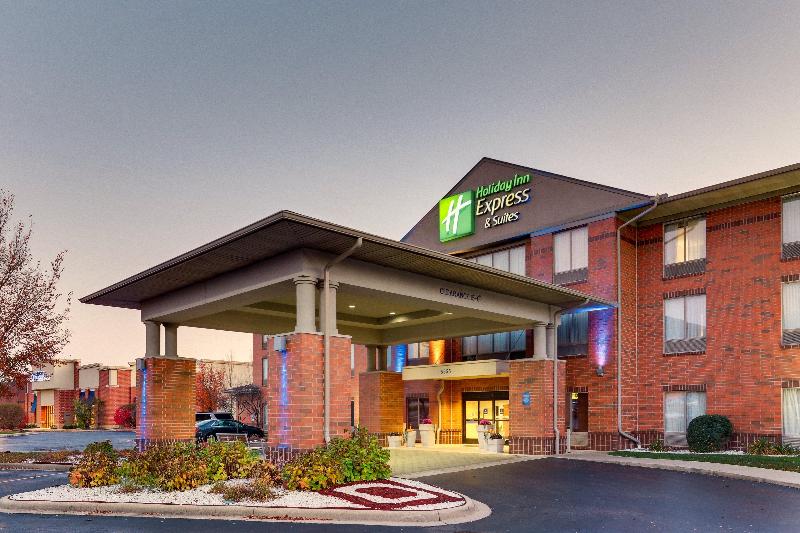 Holiday Inn Express & Suites Dayton-Centerville