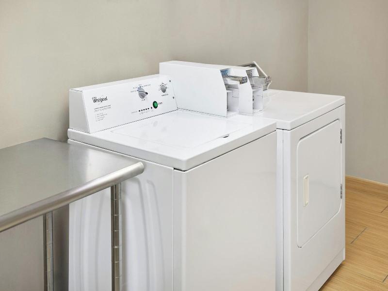 Springhill Suites Detroit Metro Airport Romulus image