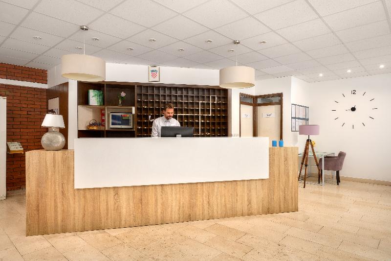Hotel Faraon image