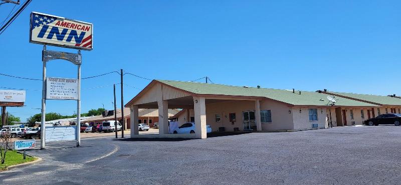 American Inn Cleburne image
