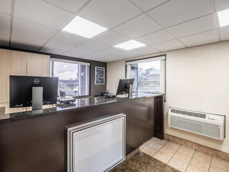 Motel 6 image