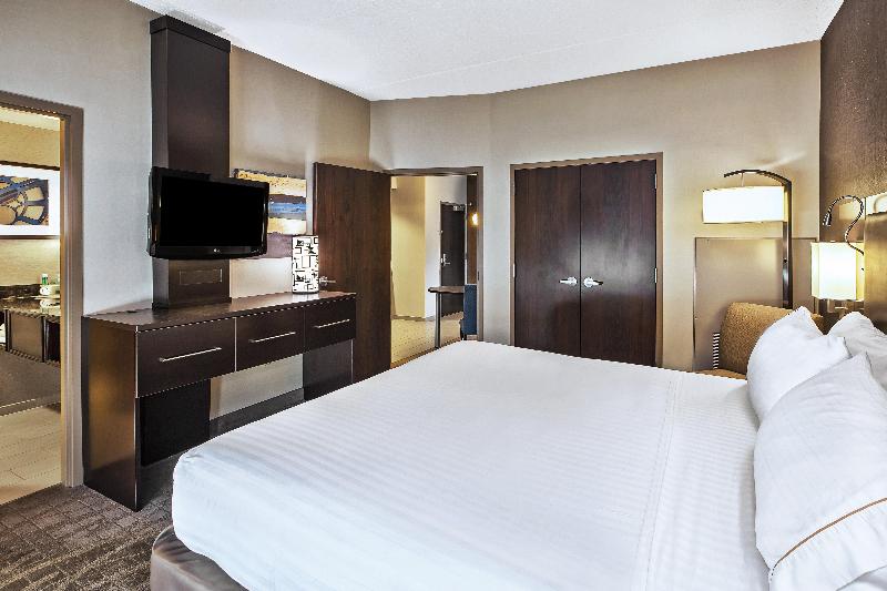 Holiday Inn Express Hotel & Suites Dayton South - photo 24