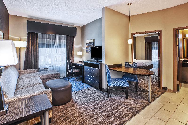 Holiday Inn Express Hotel & Suites Dayton South - photo 22