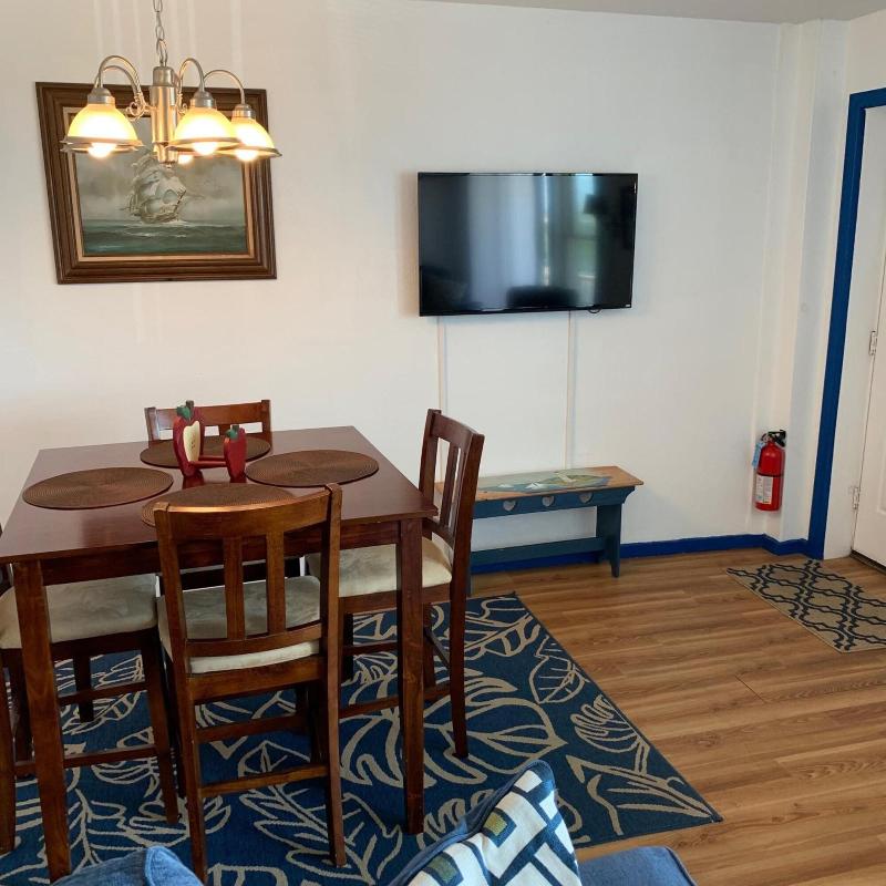 Roman Holiday Motel image