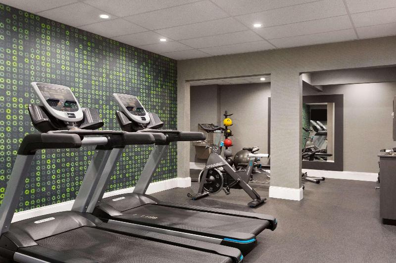 La Quinta Inn & Suites Dublin image