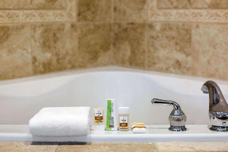 La Quinta Inn & Suites Dublin image