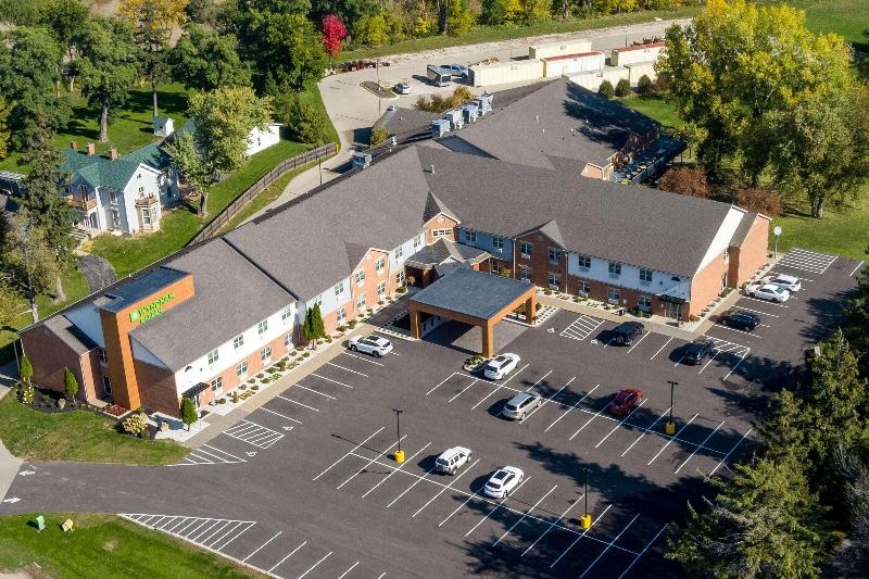 Wyndham Garden Galena Hotel And Day Spa image