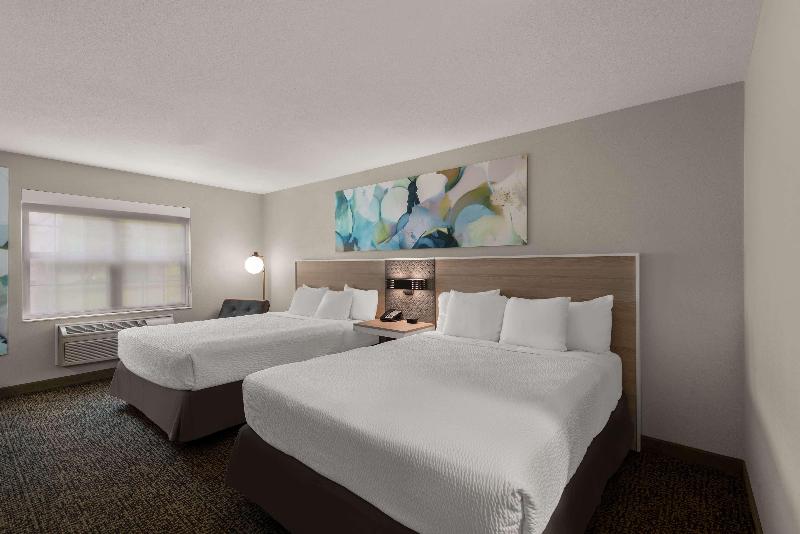 Wyndham Garden Galena Hotel And Day Spa image