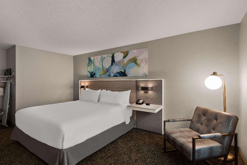 Wyndham Garden Galena Hotel And Day Spa image