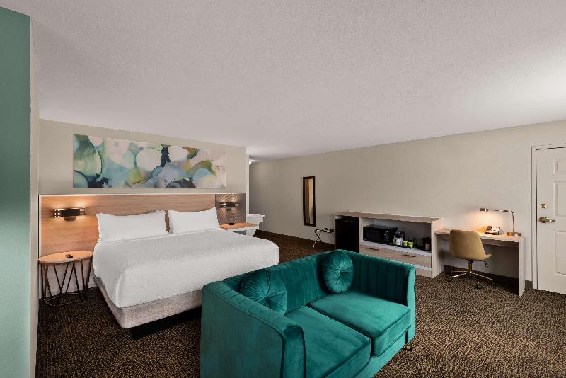 Wyndham Garden Galena Hotel And Day Spa image