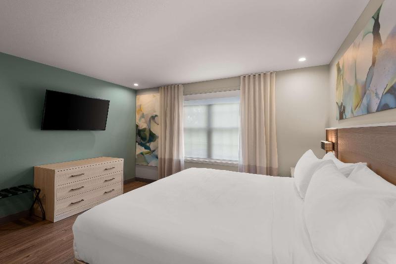Wyndham Garden Galena Hotel And Day Spa image