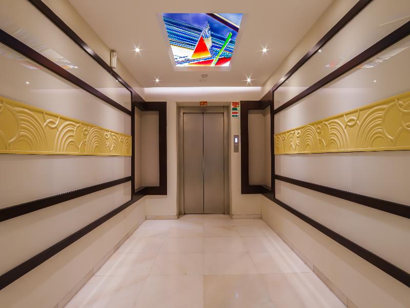 Hotel Godwin Deluxe Near Connaught Place New Delhi image