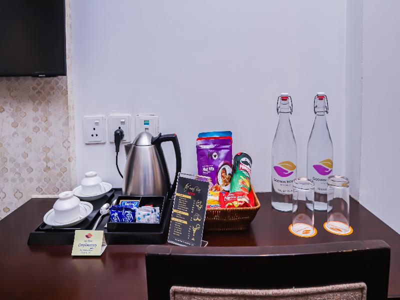 Hotel Godwin Deluxe Near Connaught Place New Delhi image