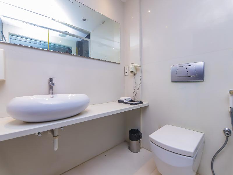 Hotel Godwin Deluxe Near Connaught Place New Delhi image