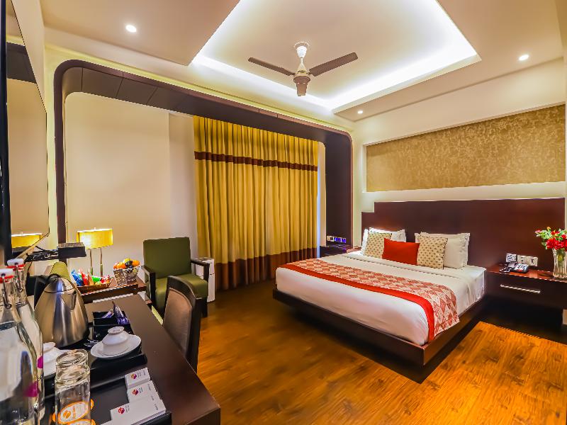 Hotel Godwin Deluxe Near Connaught Place New Delhi image