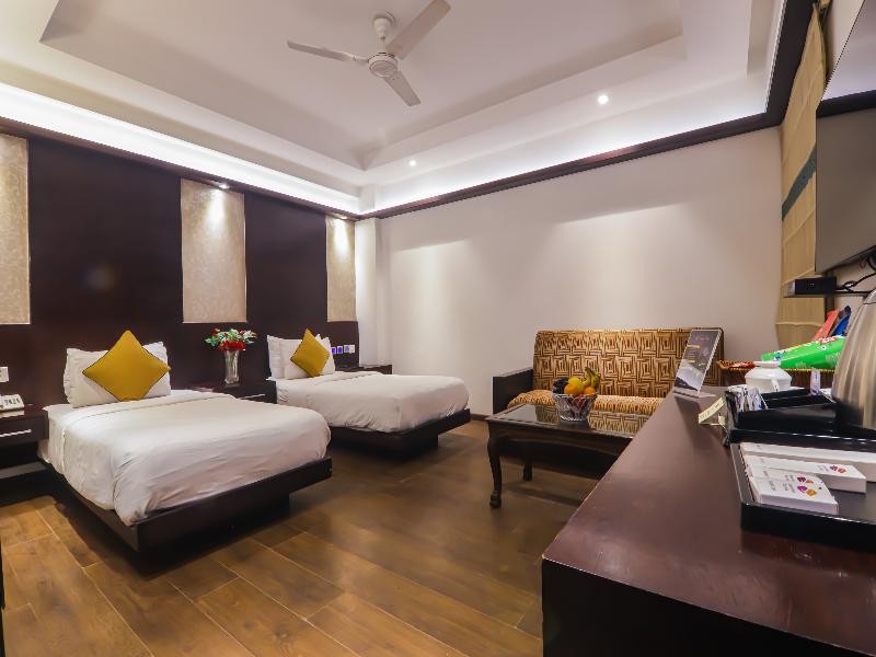 Hotel Godwin Deluxe Near Connaught Place New Delhi image