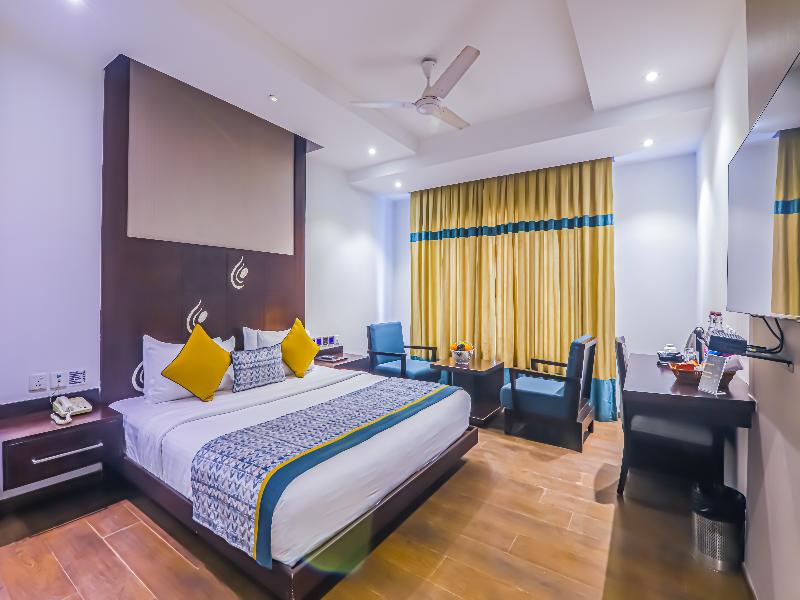 Hotel Godwin Deluxe Near Connaught Place New Delhi image