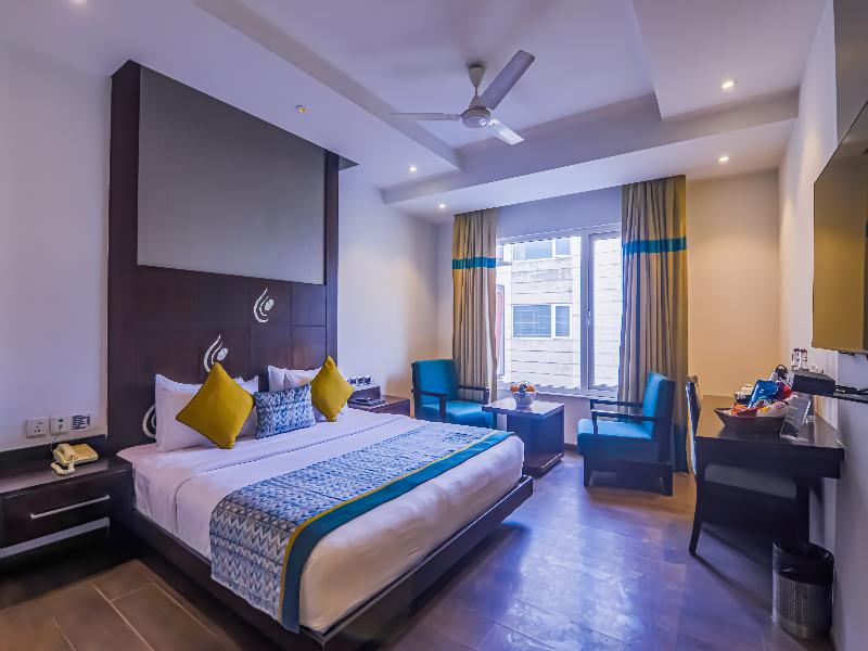 Hotel Godwin Deluxe Near Connaught Place New Delhi image