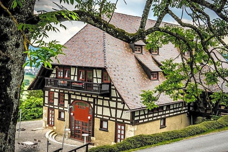 Hofgut Hohenkarpfen image