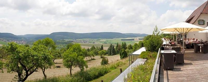Hofgut Hohenkarpfen image