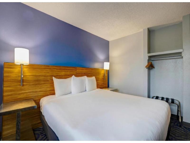 Motel 6 Arlington, TX - Entertainment District image