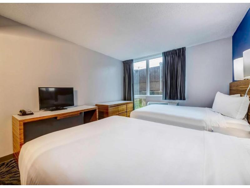 Motel 6 Arlington, TX - Entertainment District image