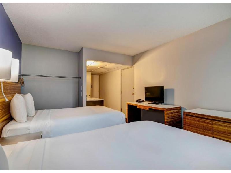 Motel 6 Arlington, TX - Entertainment District image