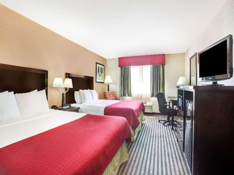 Baymont by Wyndham Dallas Love Field image