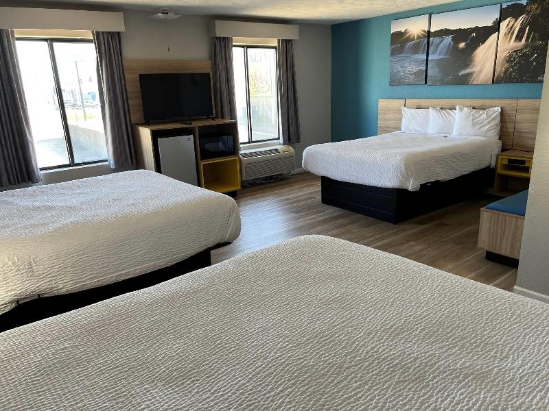 Days Inn by Wyndham Warrensburg image