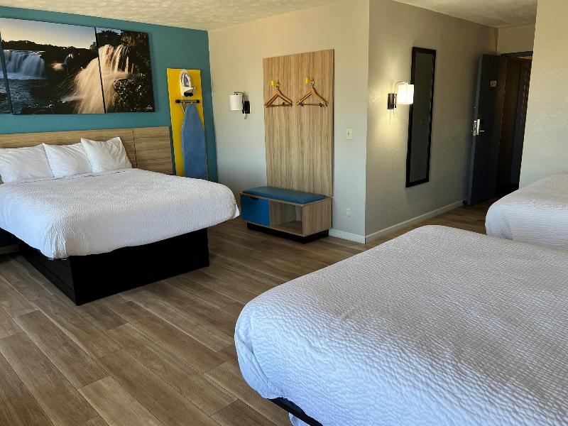 Days Inn by Wyndham Warrensburg image