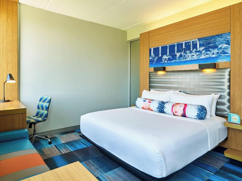 Aloft Las Colinas image