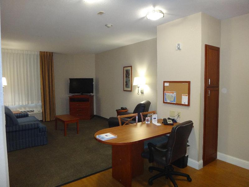 Candlewood Suites Decatur Medical Center photo 24