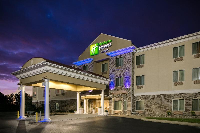 Holiday Inn Express & Suites Clinton image