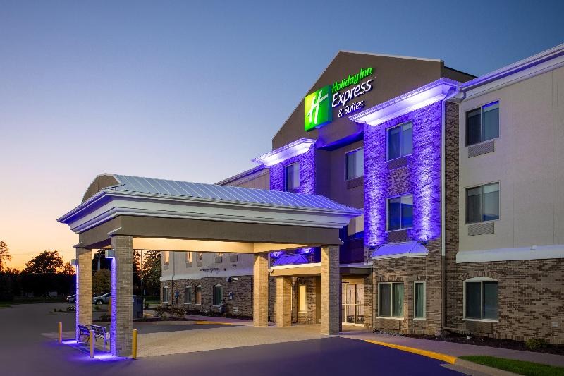 Holiday Inn Express & Suites Clinton image