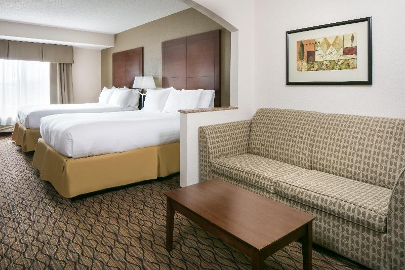 Holiday Inn Express & Suites Clinton image