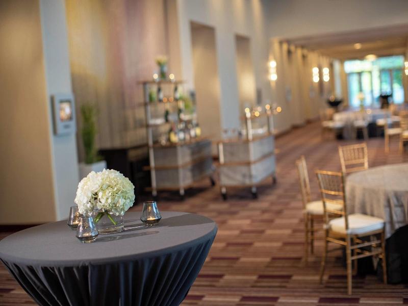 Renaissance Dallas Richardson Hotel image