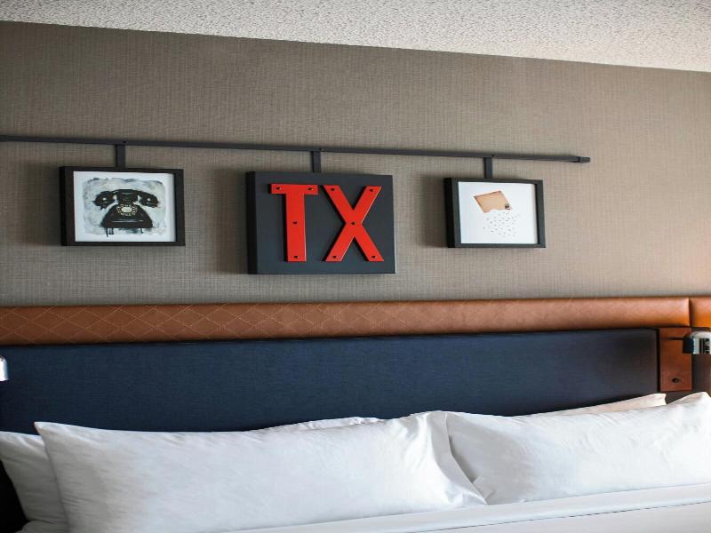 Renaissance Dallas Richardson Hotel image