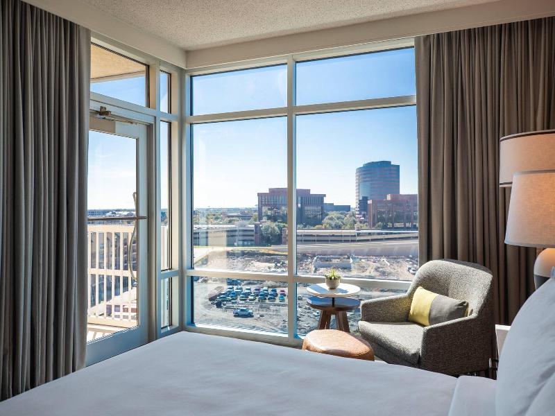 Renaissance Dallas Richardson Hotel image
