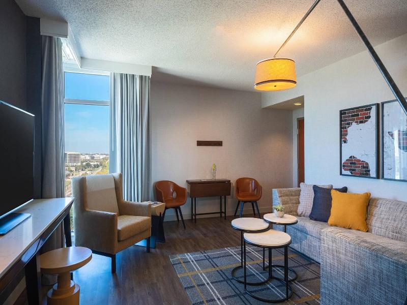 Renaissance Dallas Richardson Hotel image