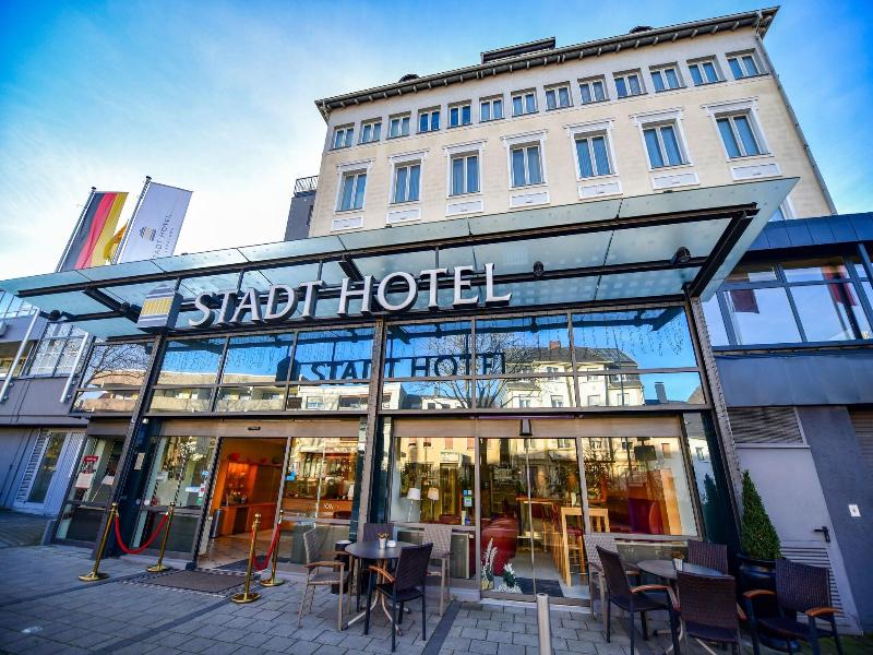 Stadthotel image