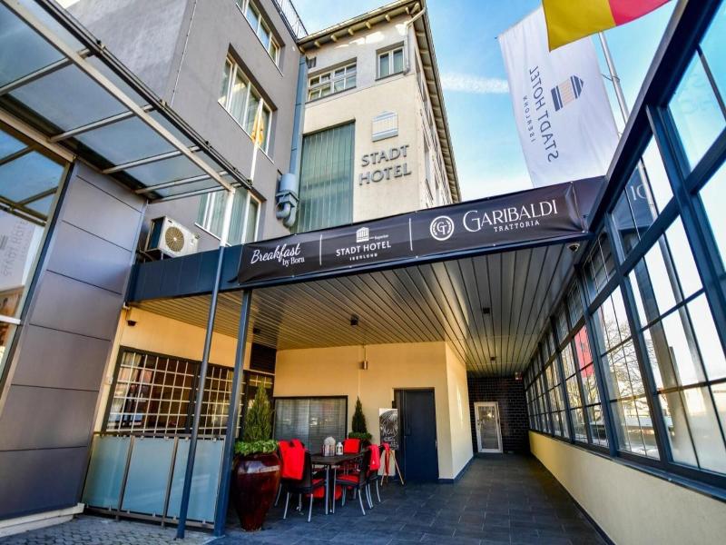 Stadthotel image