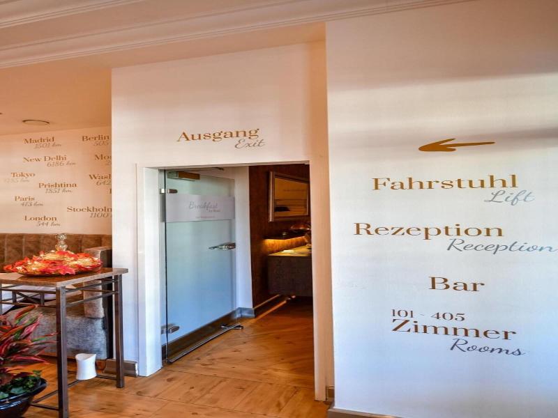 Stadthotel image