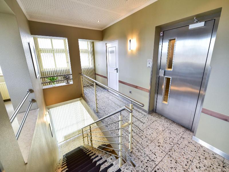 Stadthotel image
