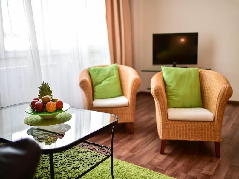 Stadthotel image