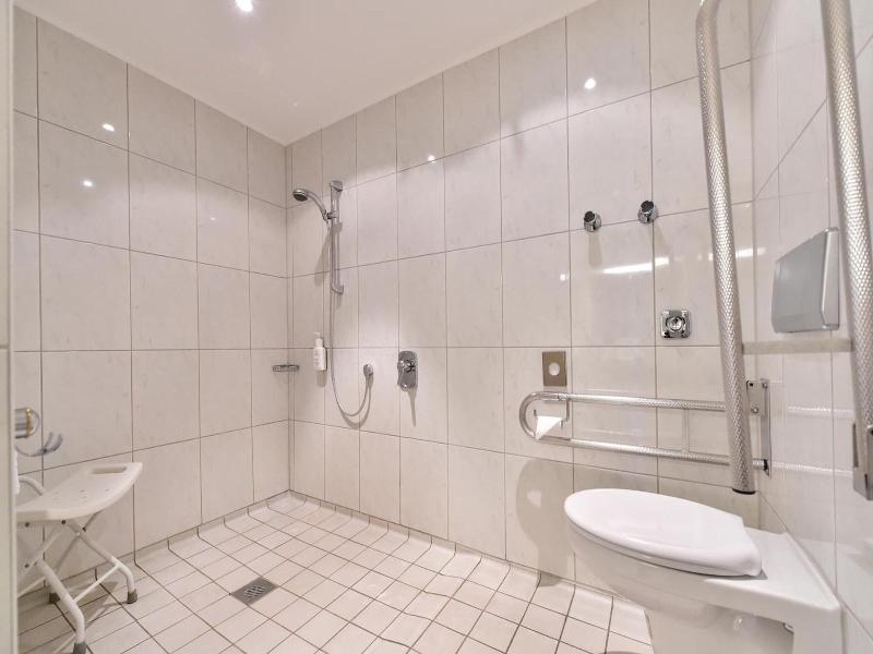 Stadthotel image