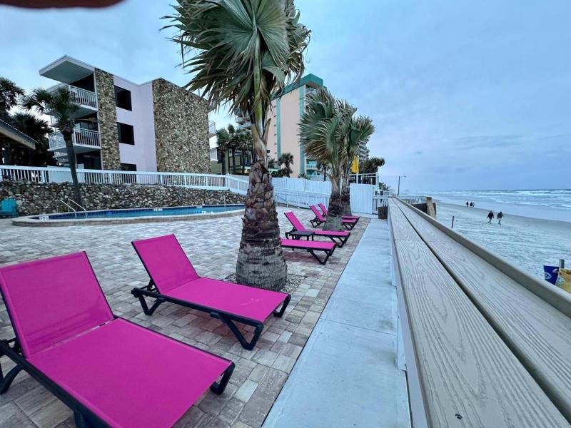 Flamingo Inn image