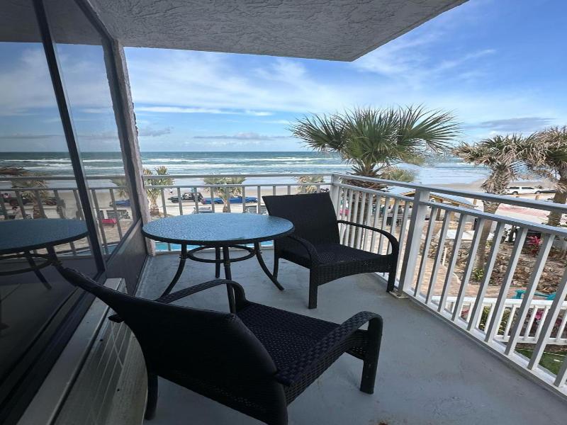 Flamingo Inn image