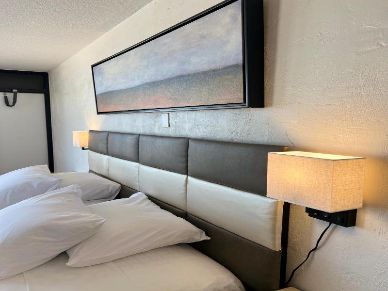 Flamingo Inn image