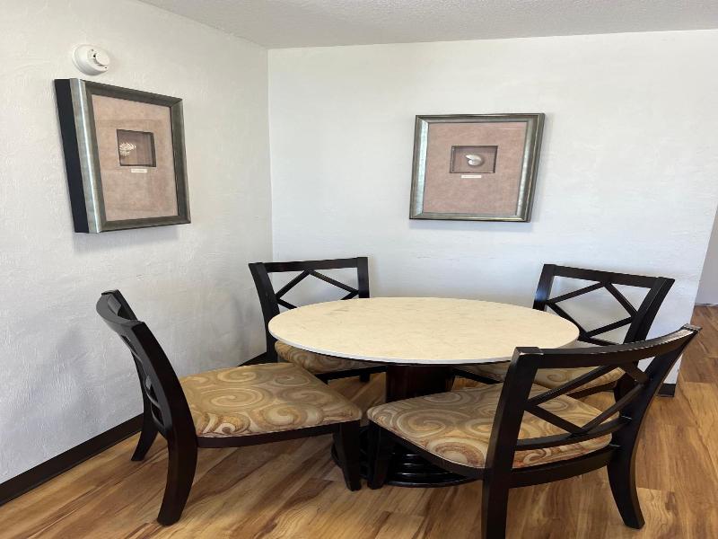 Flamingo Inn image